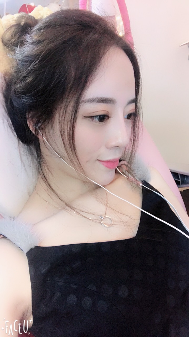 ir小佳琪写真相片yyir小佳琪私照曝光_ir小佳琪照片